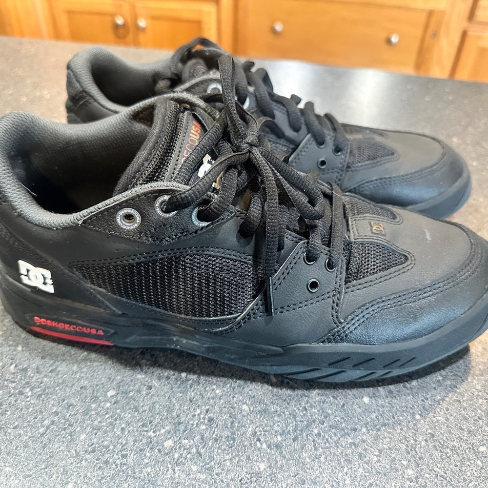 DC Men's Maxwell Size 10.5